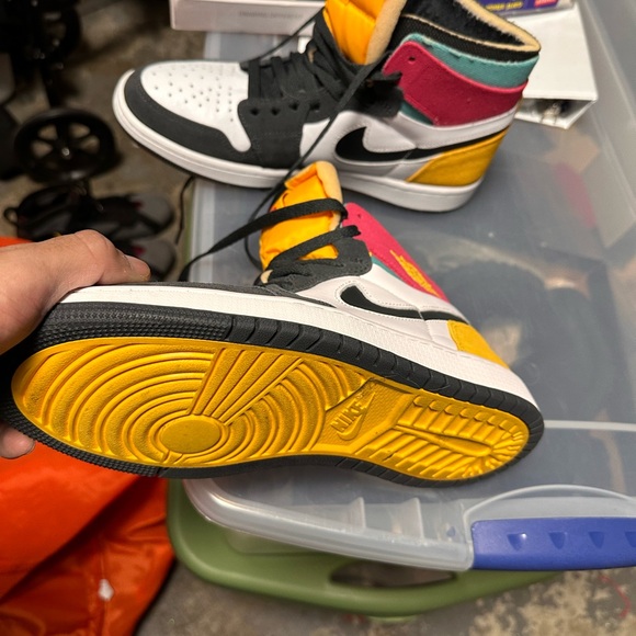 Air Jordan 1 - Picture 3 of 3